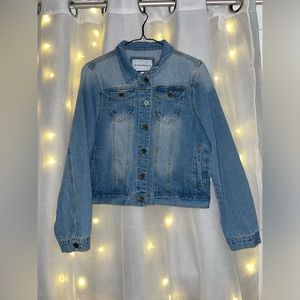 THE STYLE BETWEEN US Blue Denim Jean Jacket Women / Juniors